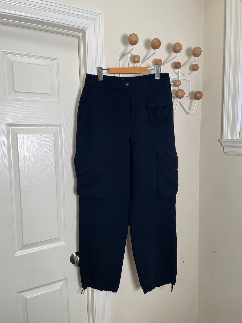 Aritzia Wilfred Cargo Trousers Utility Pockets Black 10